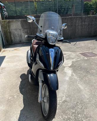 Piaggio Beverly 300 i.e. 2014