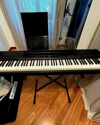 piano digitale Yamaha P156