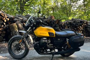 Moto Guzzi V7 III Rough