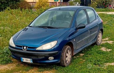 macchina bouna non manca niente 