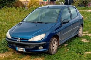 macchina bouna non manca niente 