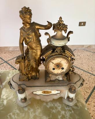 Orologio antico in Alabastro dorato fine 809’