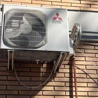 Condizionatori mitsubishi n.2 completi