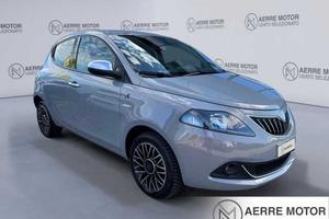 Lancia Ypsilon 1.0 FireFly Hybrid Alberta Ferretti