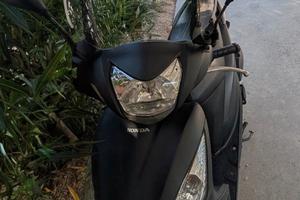 SCOOTER, MOTORINO 50CC. HONDA VISION 50