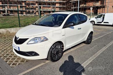 LANCIA Ypsilon 1.0 FireFly 5 porte S&S Hybrid Ecoc