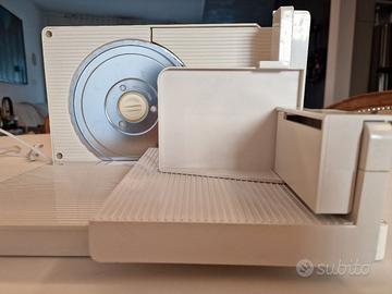 affettatrice pieghevole girmi af15