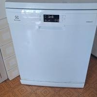 Lavastoviglie electrolux