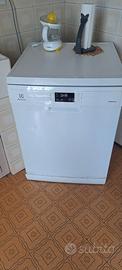 Lavastoviglie electrolux