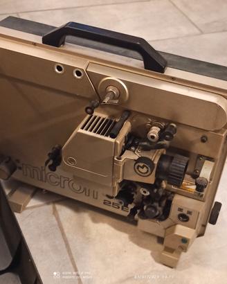 Proiettore 16mm