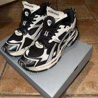 Balenciaga runner