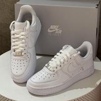 Nike Air Force 1 Low '07 bianche EU39