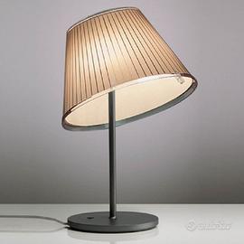 LAMPADA ARTEMIDE CHOOSE TABLE