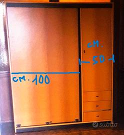 Armadio con ante e cassetti