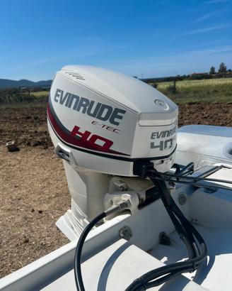 Motore fuoribordo Evinrude etec 40 HO