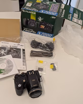 Fujifilm FinePix S7000