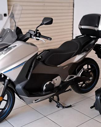 Honda Integra 750 S Sport ABS DCT