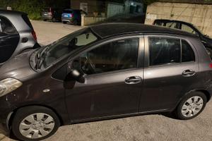 TOYOTA YARIS 1.0 5 P