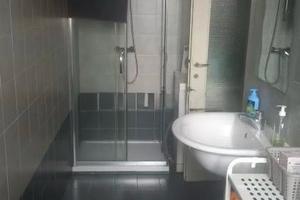 Ampia stanza privata a pochi passi da Saronno FS