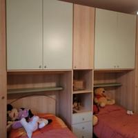 Armadio con due lettini