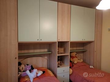 Armadio con due lettini