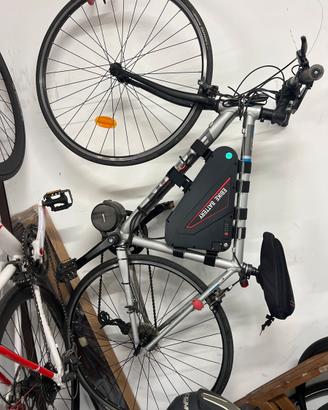 Bici ultra leggera elettrica 700 watt