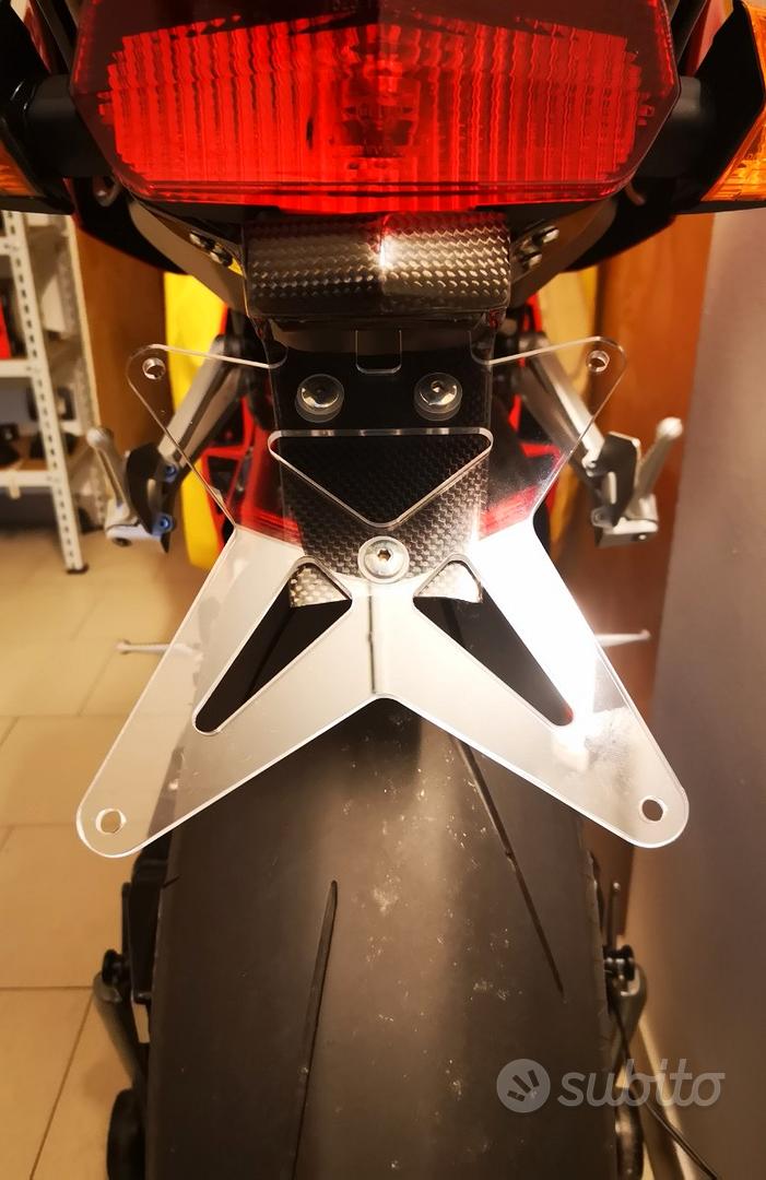 Piastra portatarga carbonio Performance 749/999 - Accessori Moto In vendita  a Padova