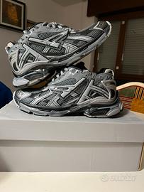 balenciaga runner