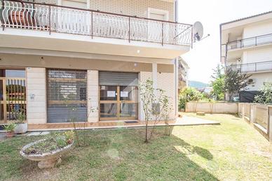 3 LOCALI A RIETI