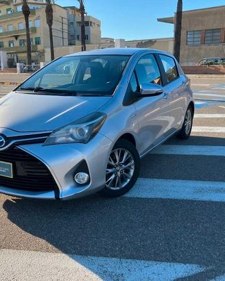 Toyota Yaris 1.5h Active 5p