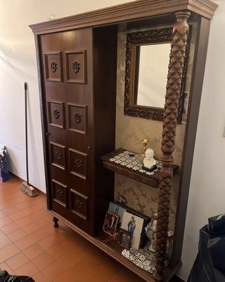 Mobile da Ingresso Vintage in Legno Intagliato