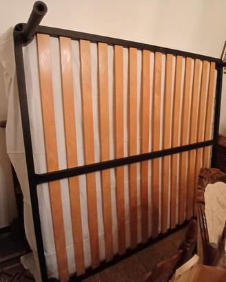 Letto matrimoniale 