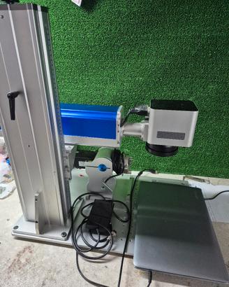 laser fibra 30 wt con pc e rotari 