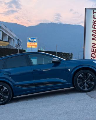 Audi Q6 e-tron SQ6 quattro Sport Attitude