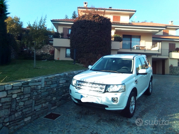 Auto Land Rover Freelander 2