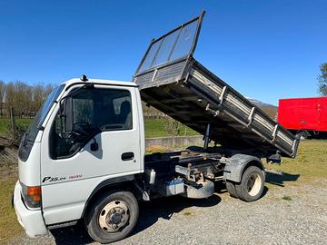 ISUZU RIBALTABILE TRILATERALE ANNO 2005