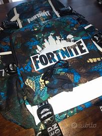 Zaino Fortnite NUOVO con presa USB mai usato! 