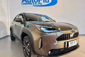 Toyota Yaris Cross 1.5 Hybrid 5p. E-CVT AWD-i Tren