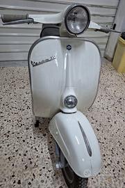 Vespa 50L Faro rotondo del 1968