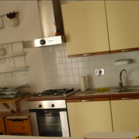 CUCINA CON MACCHINA GAS  E LAVATRICE a INCASSO
