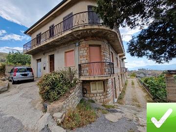 Semi Indipendente Con Giardino San Filippo 130 Mq