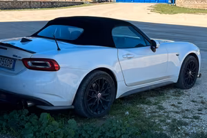 Fiat spider 124, assetto abarth