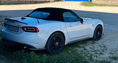 Fiat spider 124, assetto abarth