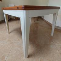 tavolo in legno massello come nuovo 