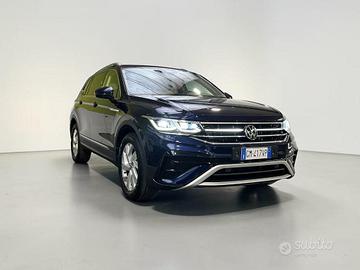 Volkswagen Tiguan Allspace 2.0 tdi scr Elegance 15