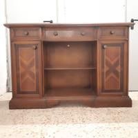 Credenza in legno massello 