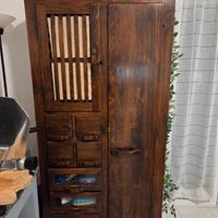 Dispensa in legno