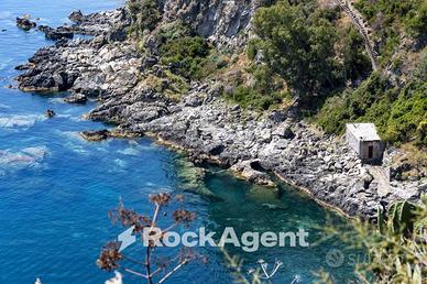 APPARTAMENTO BAIA DI COPANELLO A 300 M. DAL MARE