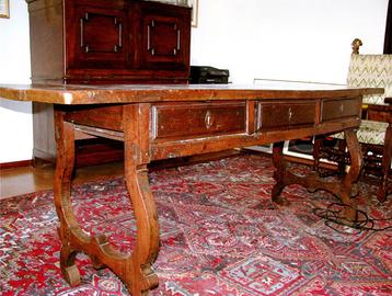 Tavolo Frattino XVII secolo