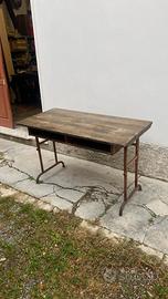 Tavolo /scrivania da lavoro
